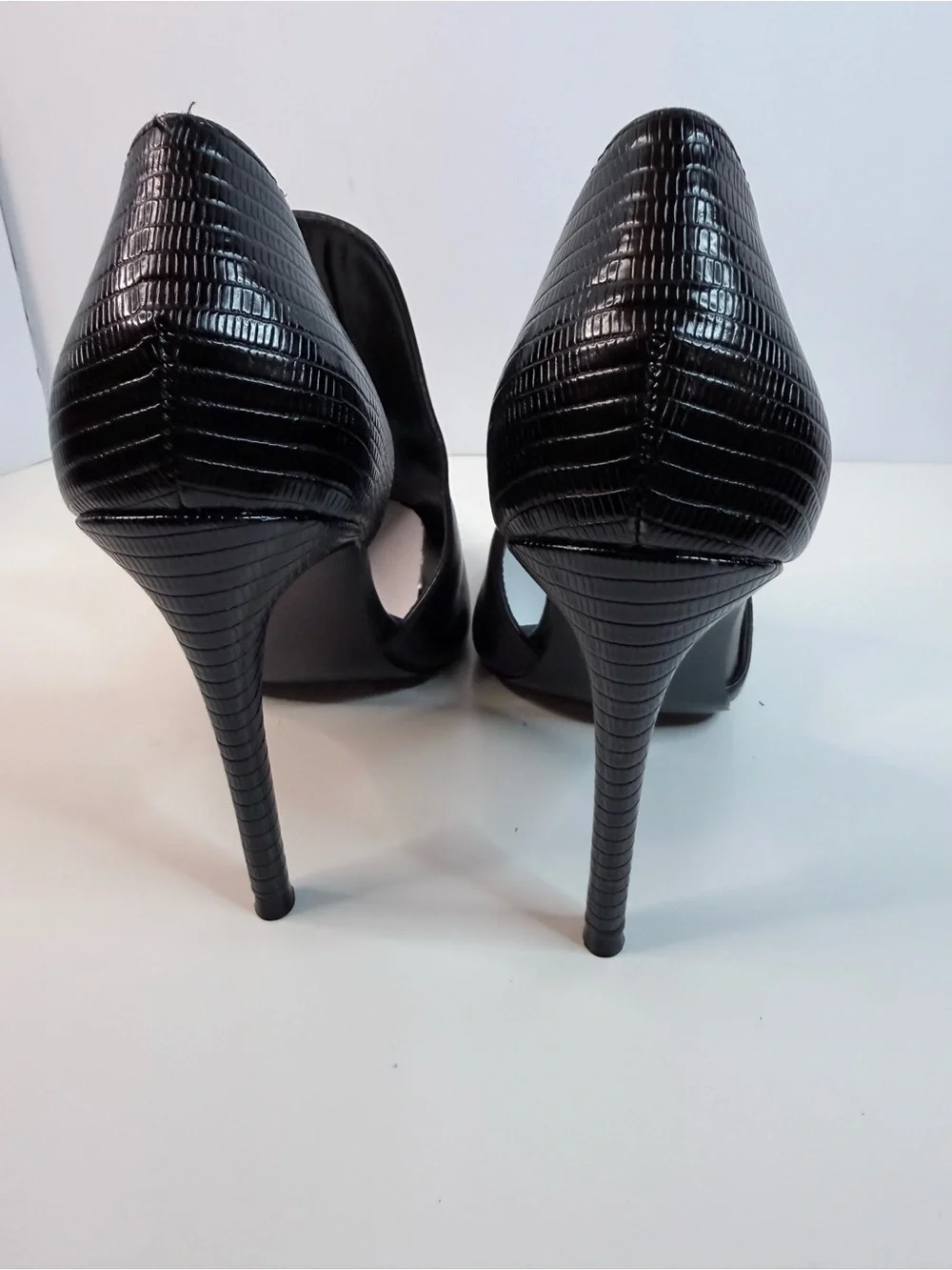 Steve Madden Black Croc-Embossed Pointed Toe D’Orsay Stiletto Pumps 8.5